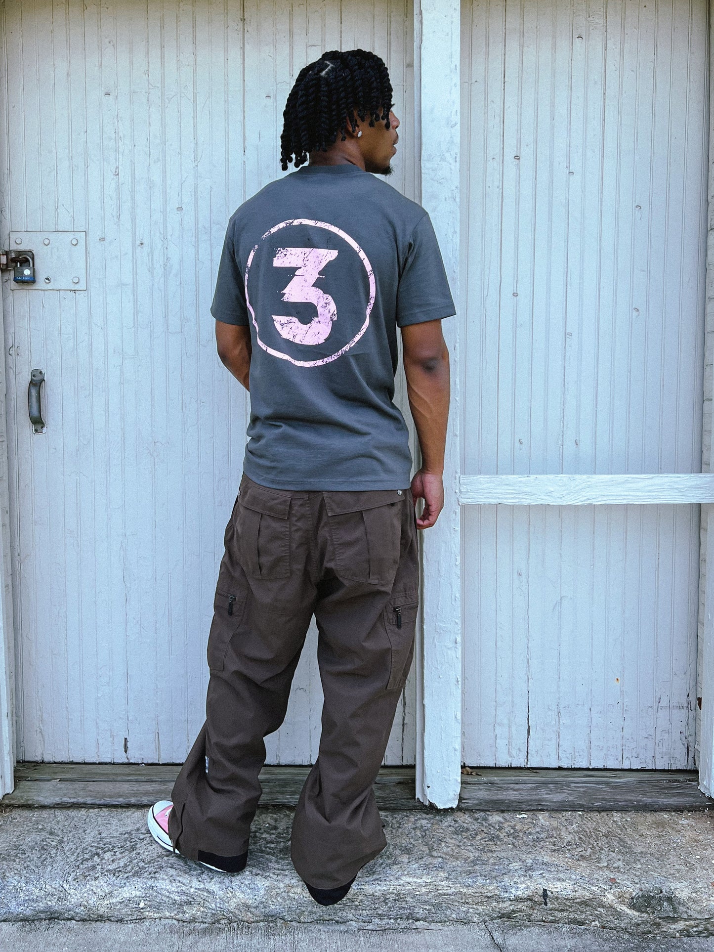 REBORN "3" TEE (grey/pink)